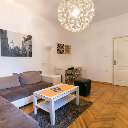 Apartment Marsal Belgrado Exterior foto